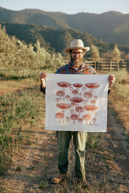 Mushroom Tea Towel: Brown Cap